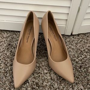Nude Pumps